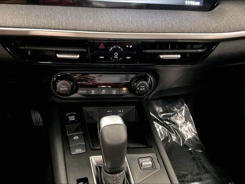 New 2026 Nissan Kicks SV image 23