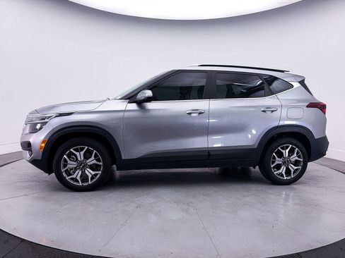 Used 2021 Kia Seltos EX AWD/4WD image 39