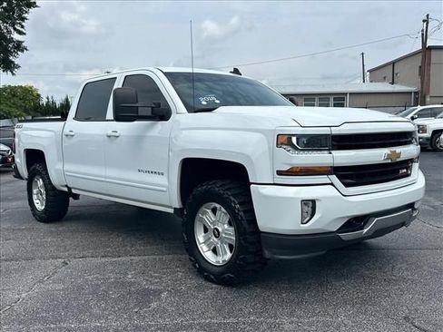 Used 2018 Chevrolet Silverado 1500 LT w/ All Star Edition AWD/4WD image 2