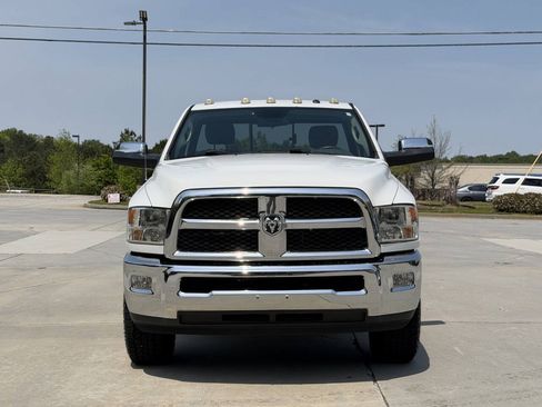 Used 2014 RAM 3500 SLT AWD/4WD image 2