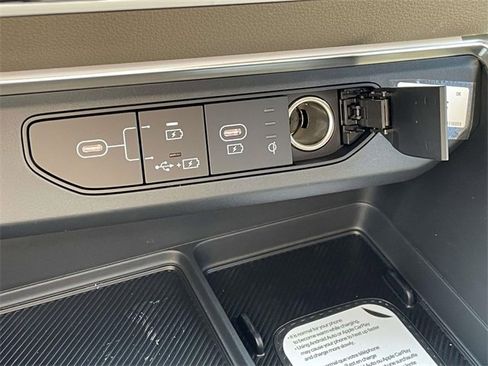 New 2026 Kia Carnival EX image 38