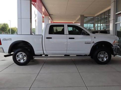 Used 2017 RAM 2500 Tradesman w/ Chrome Appearance Group AWD/4WD image 10
