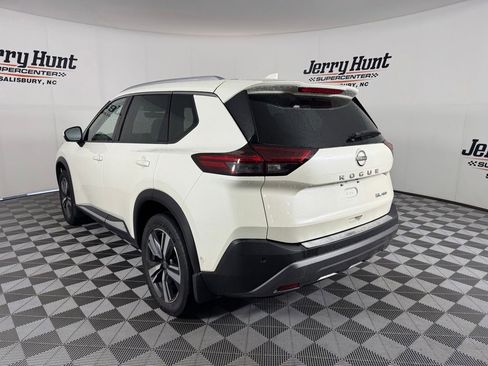 Used 2023 Nissan Rogue SL w/ SL Premium Package AWD/4WD image 9
