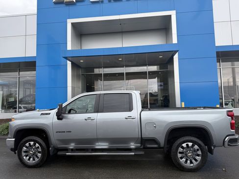 Used 2025 Chevrolet Silverado 2500 LT w/ All Star Edition image 9