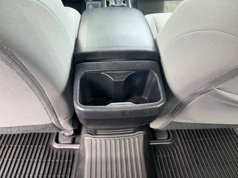 Used 2020 Toyota Tacoma SR5 AWD/4WD image 12