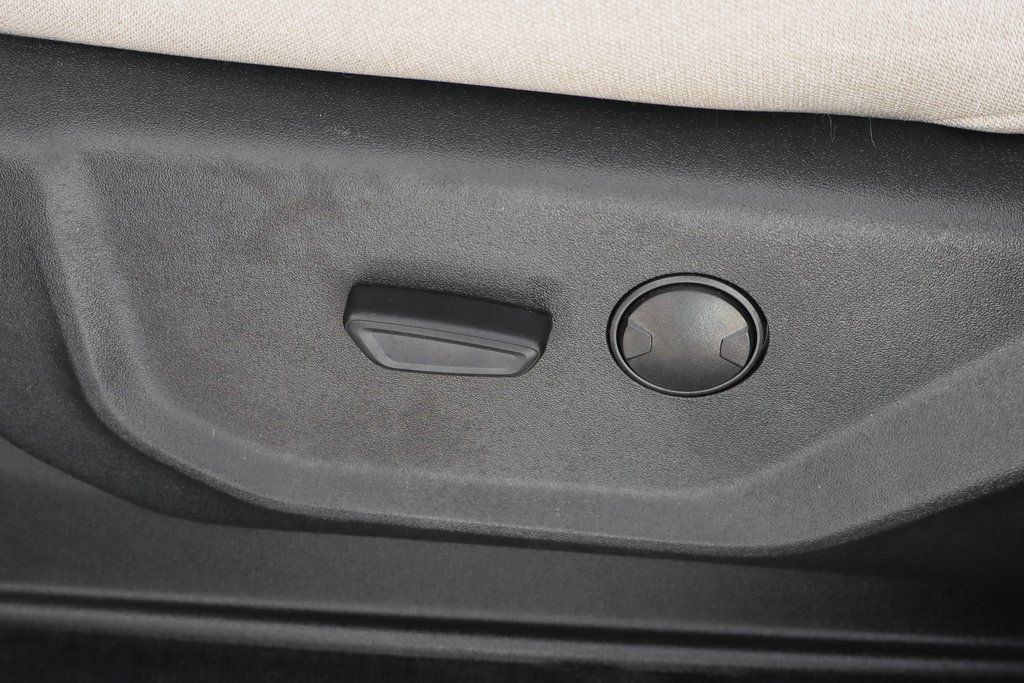Used 2022 Ford Expedition XLT AWD/4WD image 19