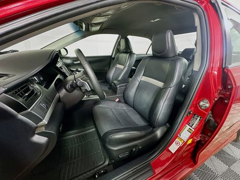 Used 2014 Toyota Camry SE image 23
