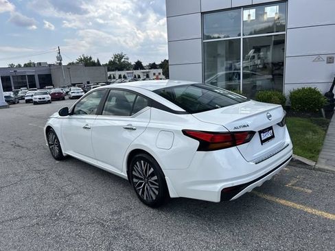 Certified 2023 Nissan Altima 2.5 SV FWD image 6