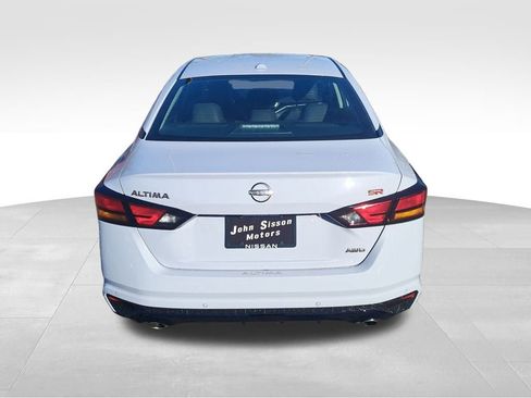 New 2025 Nissan Altima 2.5 SR w/ SR Premium Package image 4