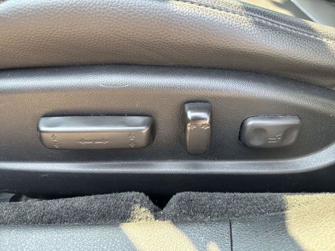 Used 2016 Acura TLX FWD image 17