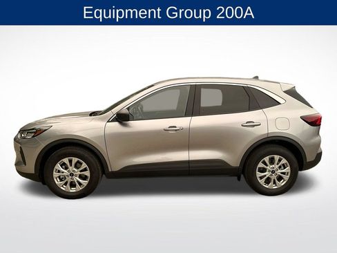 Used 2024 Ford Escape Active AWD/4WD image 3