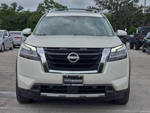 Used 2023 Nissan Pathfinder Platinum FWD image 8