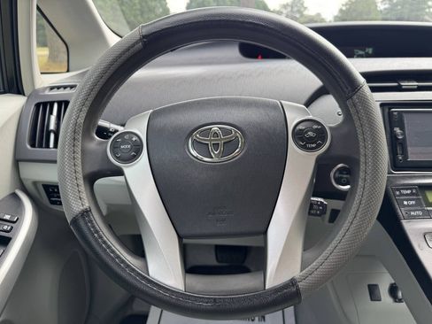 Used 2011 Toyota Prius Two FWD image 19