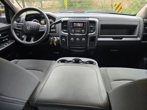 Used 2013 RAM 1500 Express image 16
