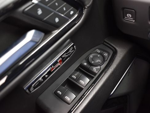 Used 2023 GMC Sierra 1500 AT4X image 24