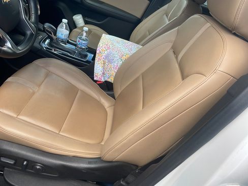 Used 2023 Chevrolet Blazer Premier image 7