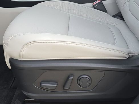 New 2026 Hyundai Tucson Limited FWD image 28