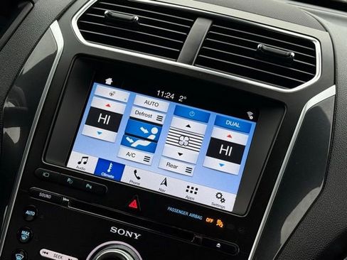 Used 2018 Ford Explorer Limited w/ Equipment Group 301A image 26