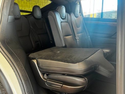 Used 2017 Tesla Model X 75D image 21