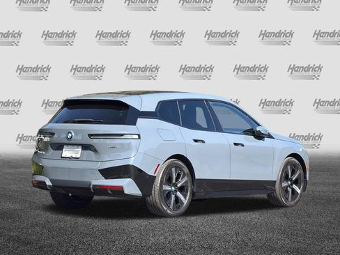 Used 2023 BMW iX xDrive50 w/ Premium Package AWD/4WD image 5