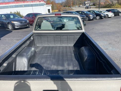 Used 2003 Chevrolet S10 Pickup 2WD Regular Cab image 7