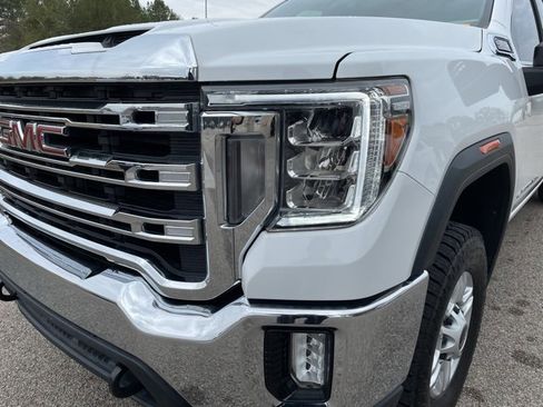 Used 2022 GMC Sierra 2500 SLE w/ SLE Convenience Package image 9