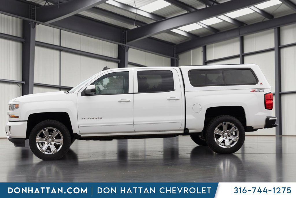 Used 2018 Chevrolet Silverado 1500 LT w/ All Star Edition AWD/4WD image 3