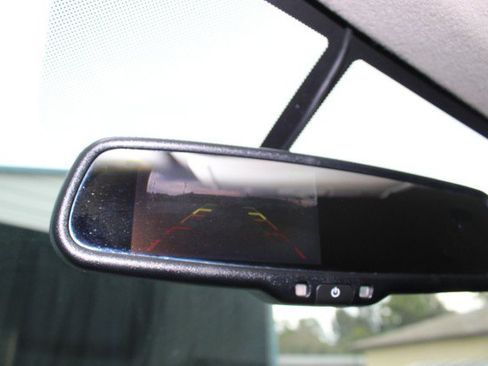 Used 2015 Nissan Frontier SV RWD image 14