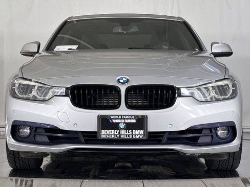 Used 2018 BMW 330e w/ Premium Package RWD image 6