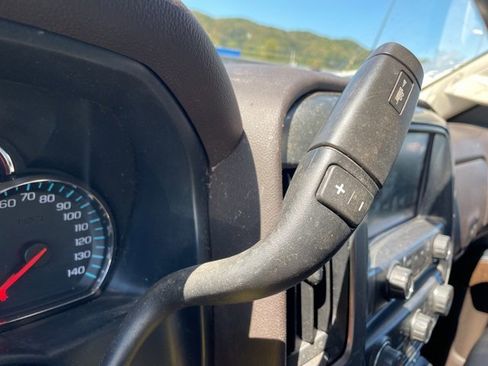 Used 2018 Chevrolet Silverado 1500 LT w/ All Star Edition image 15