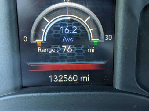 Used 2022 RAM 3500 Tradesman w/ Chrome Appearance Group AWD/4WD image 28