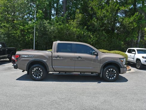 Used 2023 Nissan Titan PRO-4X w/ Pro-4x Convenience Package AWD/4WD image 5