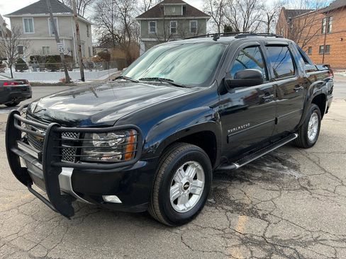 Used 2013 Chevrolet Avalanche LT w/ Suspension Package, Off-Road image 7
