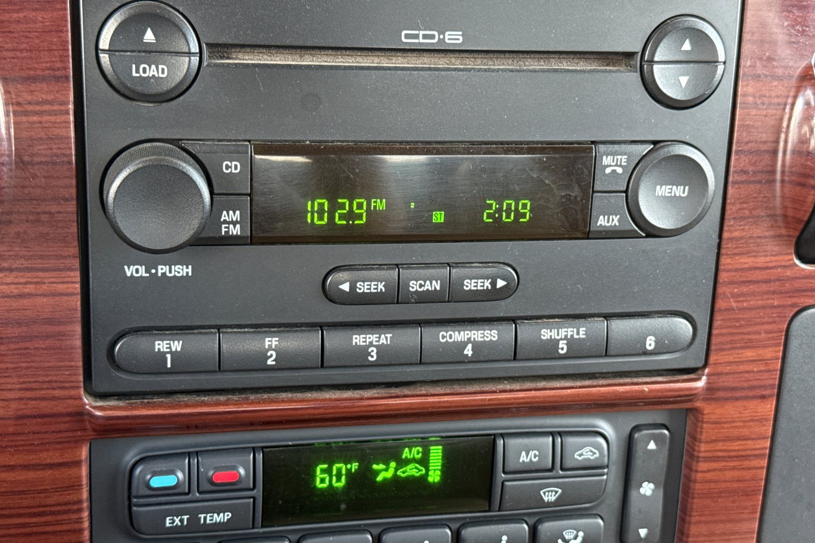 Used 2006 Ford F350 Lariat AWD/4WD image 24