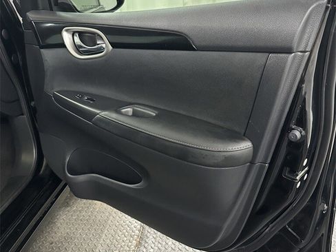 Used 2019 Nissan Sentra SV image 30