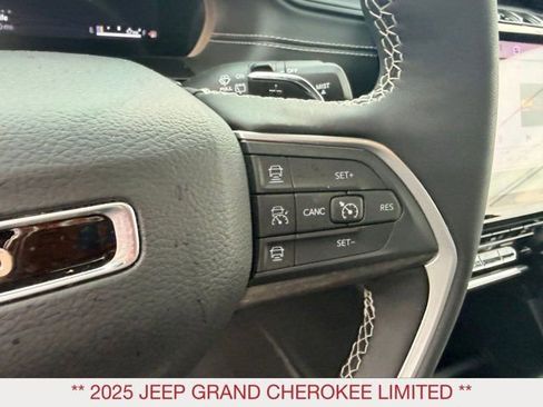 Certified 2025 Jeep Grand Cherokee Limited w/ Trailer Tow Package image 28