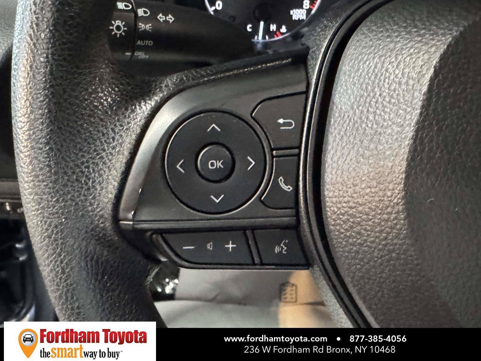 Used 2024 Toyota Corolla LE FWD image 20