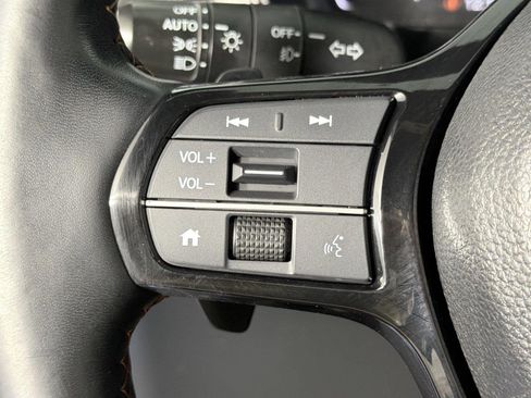 Used 2023 Honda Pilot TrailSport image 27