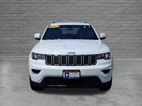Used 2021 Jeep Grand Cherokee Laredo AWD/4WD image 4