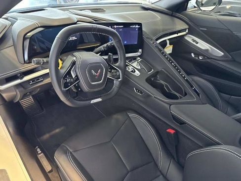 New 2025 Chevrolet Corvette E-Ray image 12