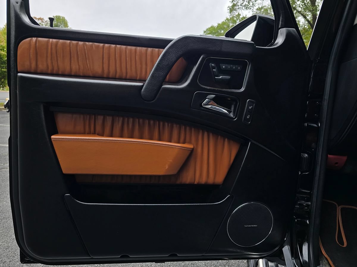 Used 2016 Mercedes-Benz G 550 image 25