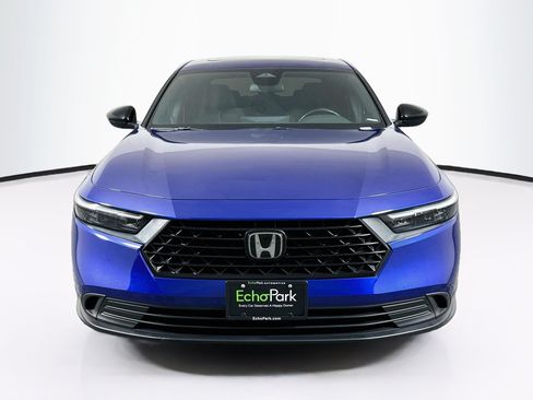Used 2024 Honda Accord Sport image 2