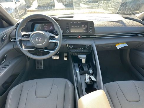 New 2025 Hyundai Elantra Sport image 22
