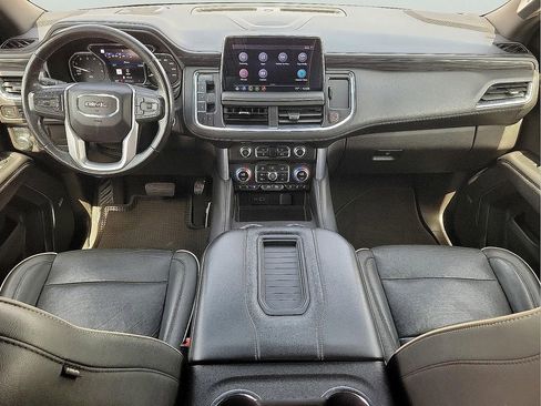 Used 2021 GMC Yukon XL SLT w/ SLT Premium Package image 11