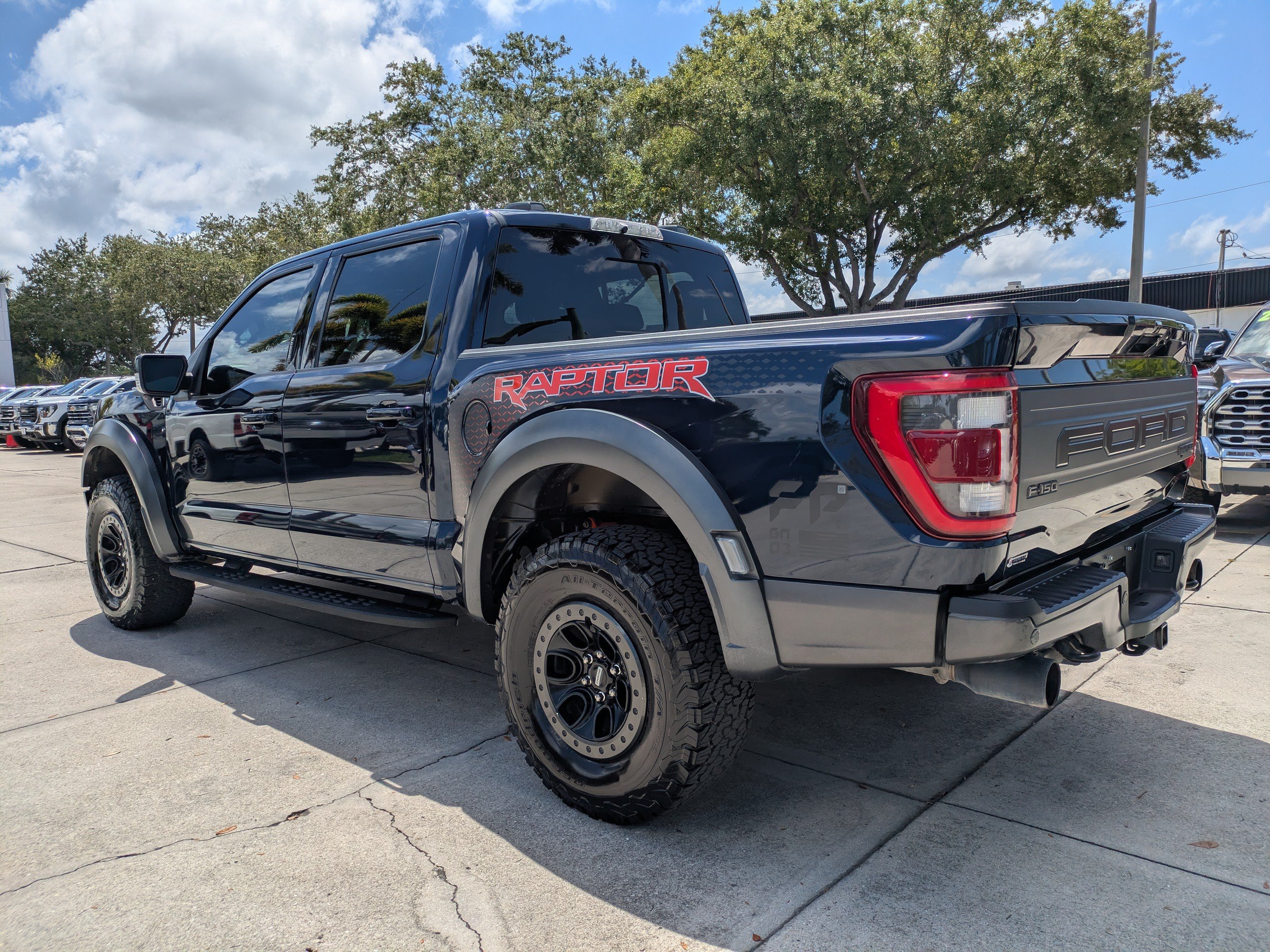Used 2023 Ford F150 Raptor w/ Blue Interior Package AWD/4WD image 6