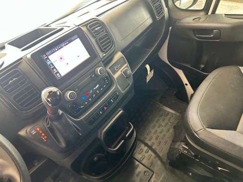 Used 2025 RAM ProMaster 2500 w/ Convenience Group FWD image 47