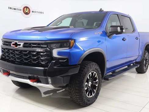 Used 2023 Chevrolet Silverado 1500 ZR2 w/ Technology Package image 5