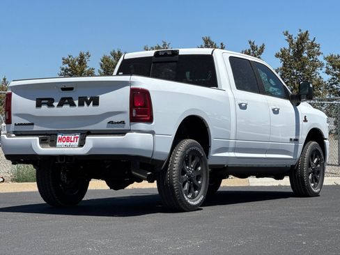 New 2026 RAM 2500 Laramie AWD/4WD image 3