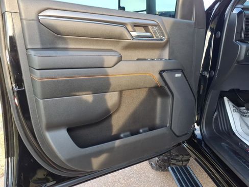 Used 2024 GMC Sierra 2500 AT4 w/ AT4 Premium Plus Package image 15