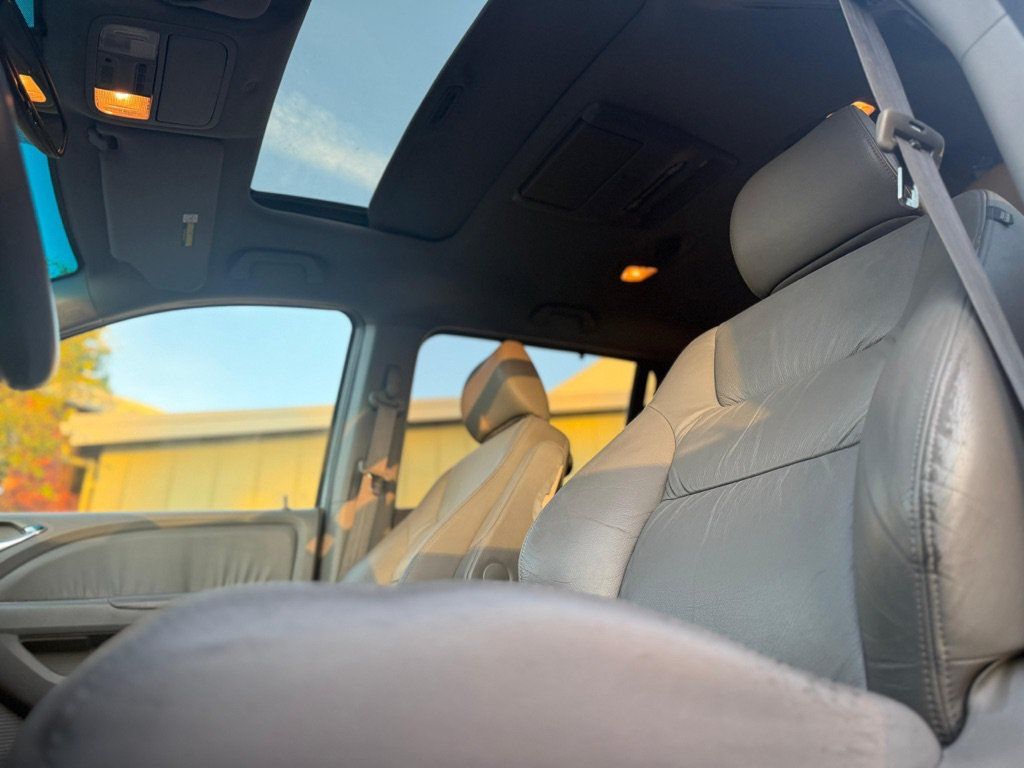 Used 2010 Honda Odyssey Touring image 10